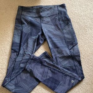 Blue stripe lululemon leggings.